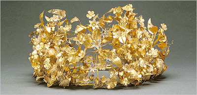 1996 Gold Funerary Wreath