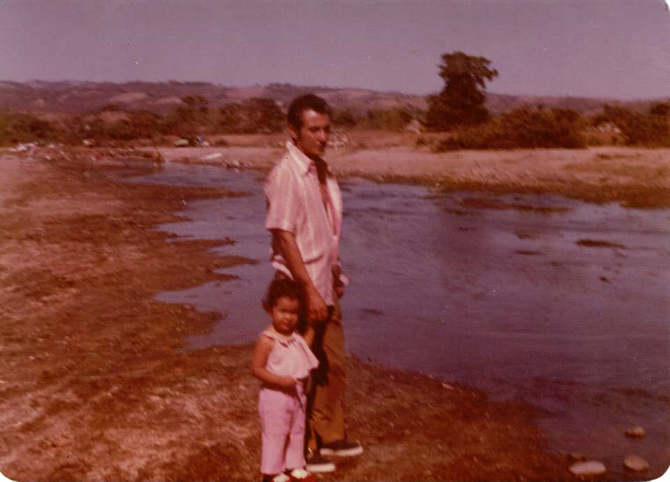 San Salvador, 1974. Roberto and his daughter Evita