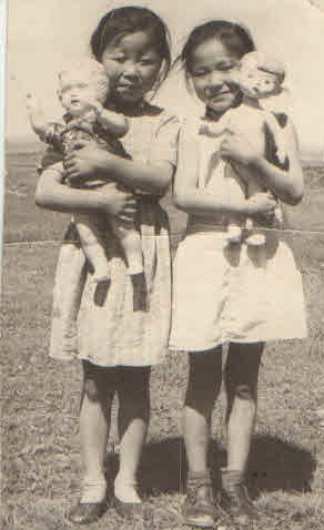 Oyunchimeg Tsendochir with family